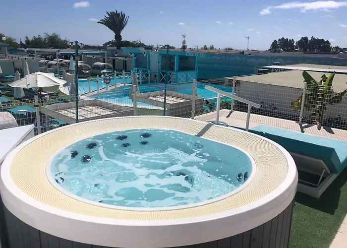 Love hotel Venus Star - Fkk Nudist Swingers - Only Couples