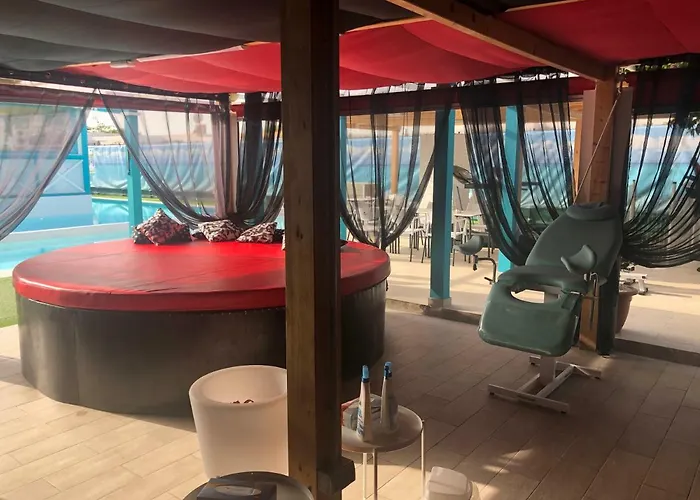 Love hotel Venus Star - Fkk Nudist Swingers - Only Couples Maspalomas